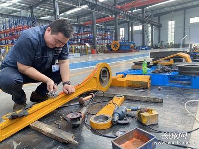 河北永年:小螺絲開啟大市場